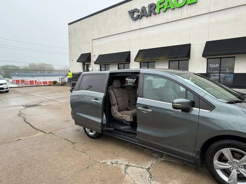 Used 2019 Honda Odyssey EX image 21