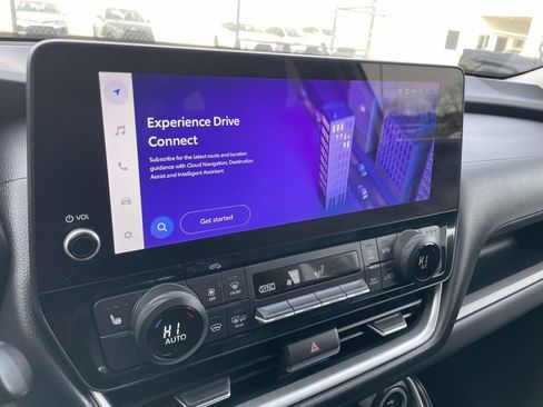 Used 2025 Toyota Grand Highlander FWD image 39