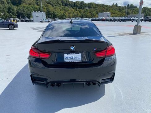 Used 2020 BMW M4 Coupe w/ Competition Package RWD image 7