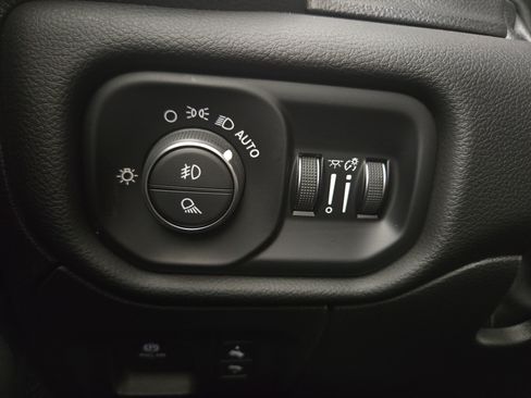 Used 2025 RAM 1500 Big Horn AWD/4WD image 26