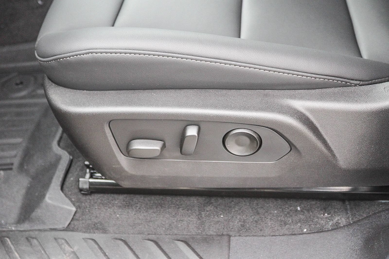 New 2026 Chevrolet Colorado LT w/ LT Convenience Package RWD image 20