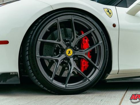 Used 2018 Ferrari 488 GTB RWD image 56