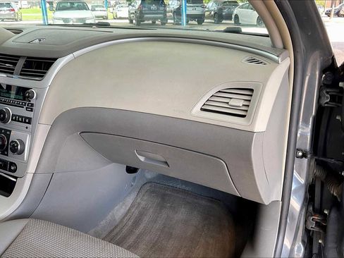 Used 2009 Chevrolet Malibu LT w/ Power Convenience Package image 18