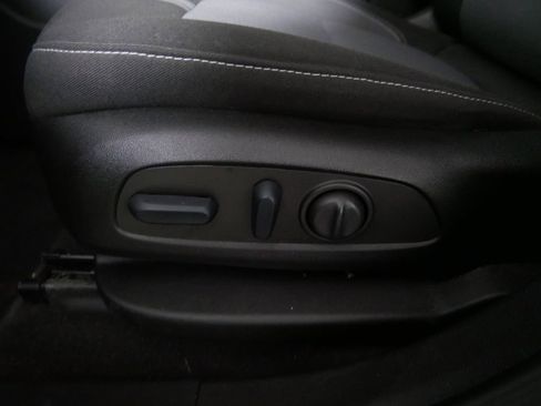 Used 2023 Chevrolet Blazer LT w/ Convenience Package image 14