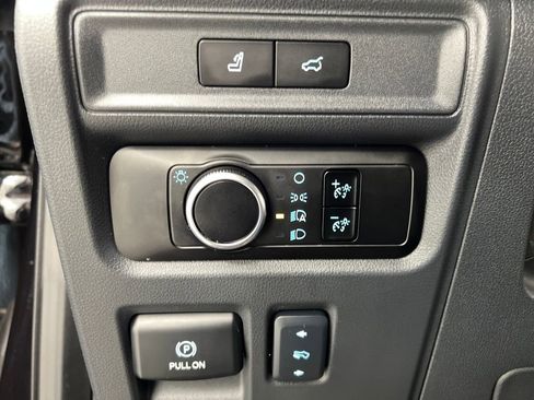 Used 2024 Ford Expedition XLT image 52