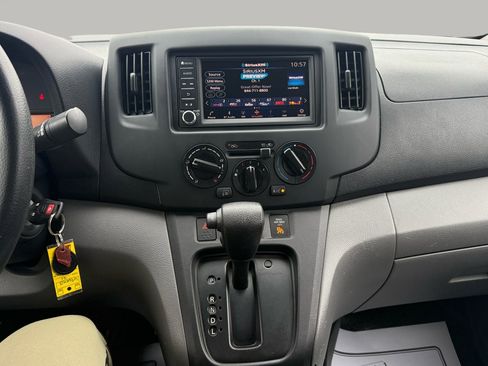 Used 2021 Nissan NV200 SV image 25