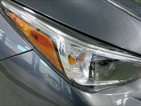 Used 2024 Subaru Crosstrek 2.0i Premium image 28