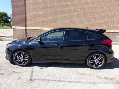 Used 2016 Ford Focus ST w/ Equipment Group 402A FWD image 6