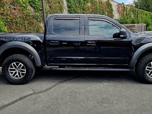 Used 2018 Ford F150 Raptor w/ Equipment Group 802A Luxury AWD/4WD image 8
