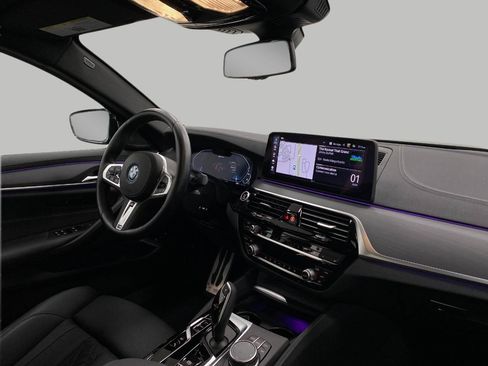 Certified 2023 BMW 530e xDrive w/ Executive Package AWD/4WD image 18