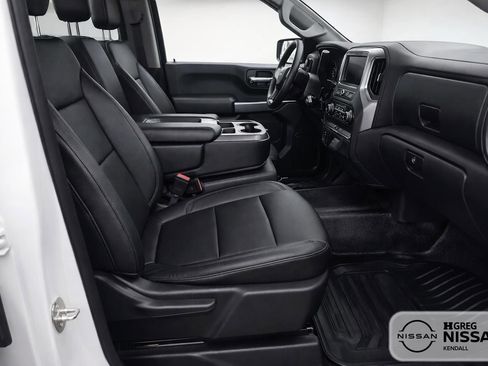 Used 2021 Chevrolet Silverado 1500 W/T AWD/4WD image 11