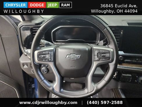 Used 2024 Chevrolet Silverado 1500 LT Trail Boss w/ Convenience Package II AWD/4WD image 17
