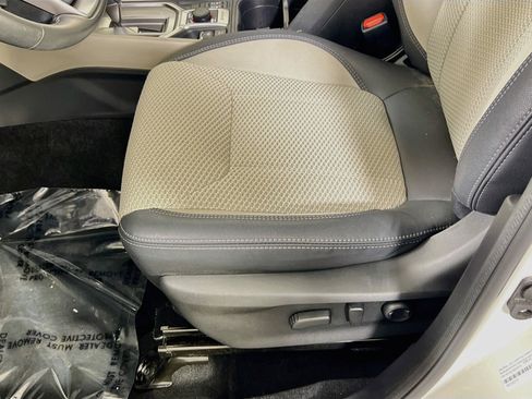 Used 2023 Subaru Forester Premium AWD/4WD image 18
