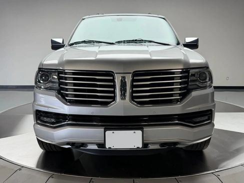 Used 2015 Lincoln Navigator 4WD image 3