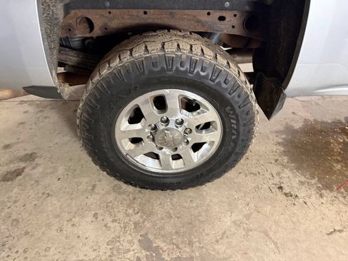 Used 2015 Chevrolet Silverado 2500 LT w/ LT Convenience Package AWD/4WD image 28
