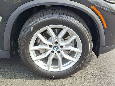 Used 2023 BMW X5 xDrive40i w/ Premium Package AWD/4WD image 8