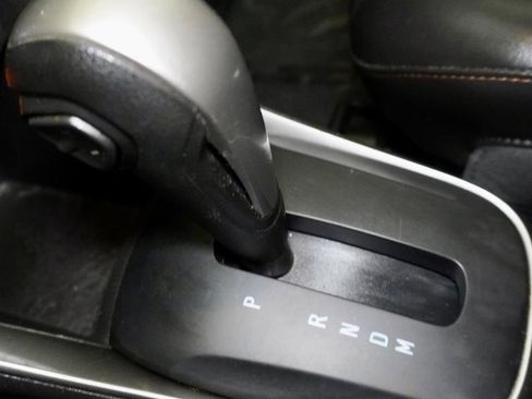 Used 2018 Chevrolet Trax LT w/ LT Convenience Package image 24