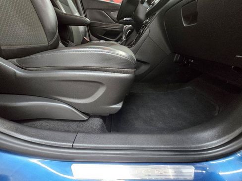 Used 2020 Buick Encore Preferred FWD image 14