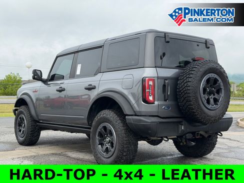 Used 2023 Ford Bronco Badlands AWD/4WD image 3