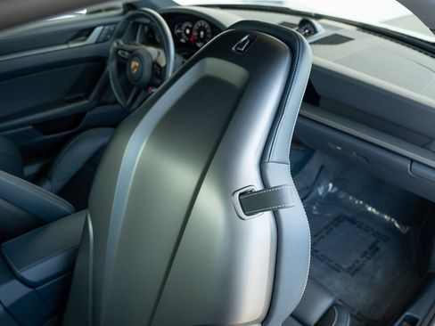 Certified 2025 Porsche 911 Carrera RWD image 21