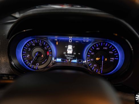 Used 2017 Chrysler 300 S image 23