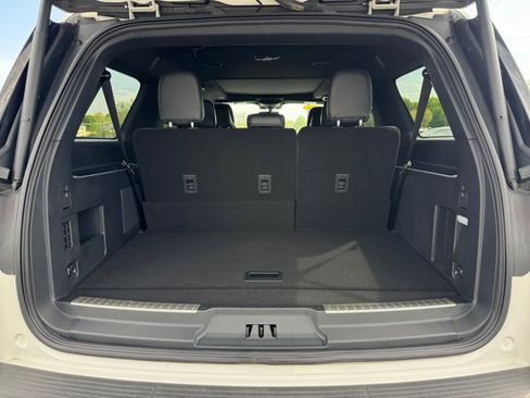 Used 2024 Lincoln Navigator L Reserve AWD/4WD image 25