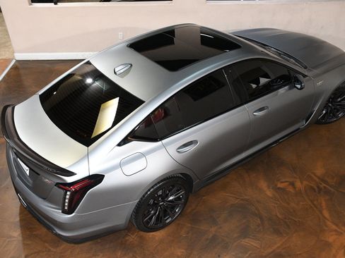 Used 2024 Cadillac CT5 V Blackwing w/ Carbon Fiber Package 2 RWD image 75