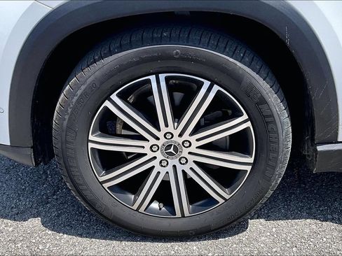 Used 2025 Mercedes-Benz GLE 350 4MATIC image 11