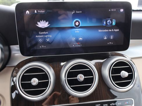 Used 2022 Mercedes-Benz GLC 300 image 38