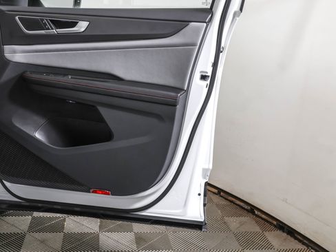 New 2026 Volkswagen Atlas Peak Edition image 47