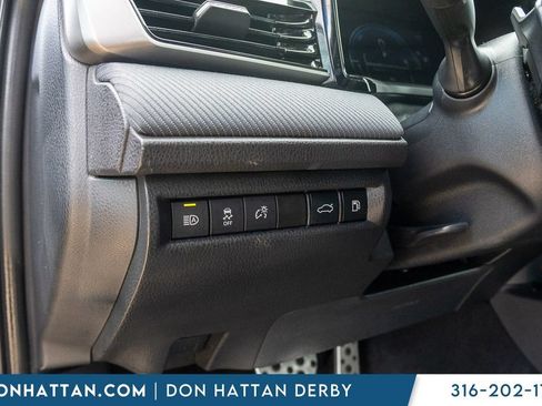 Used 2025 Toyota Camry SE FWD image 14