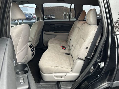 Used 2017 Honda Pilot EX image 22