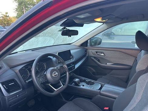 Used 2022 Nissan Rogue SV image 6