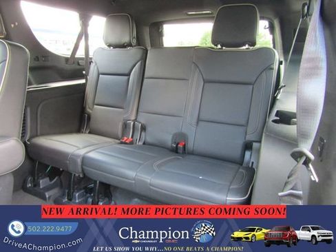 Used 2021 Chevrolet Suburban Premier w/ Premium Package AWD/4WD image 11