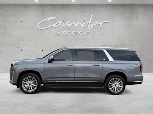Used 2022 Cadillac Escalade ESV Premium Luxury w/ Performance Package AWD/4WD image 13
