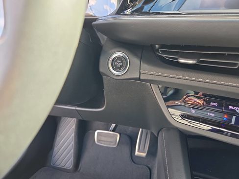 Used 2023 Buick Envision Preferred image 57