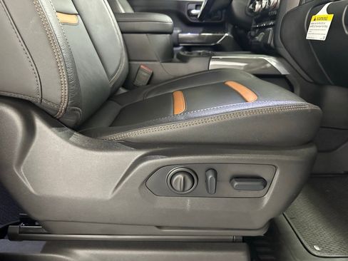 Used 2022 GMC Sierra 2500 AT4 image 58