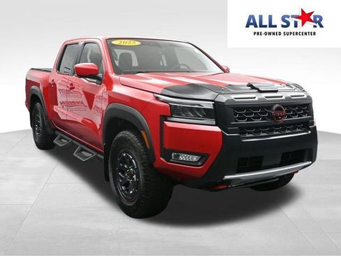 Used 2025 Nissan Frontier PRO-4X w/ Pro Convenience Package AWD/4WD image 1