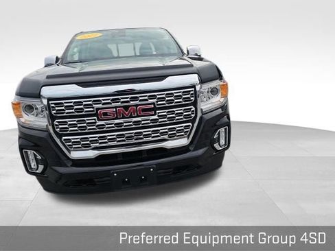 Used 2022 GMC Canyon Denali w/ Denali Black Edition Package image 5