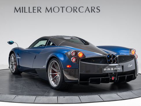 Used 2014 Pagani Huayra image 18