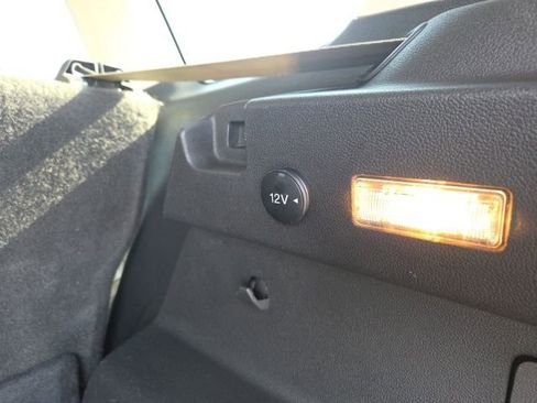 Used 2017 Ford Escape SE image 10