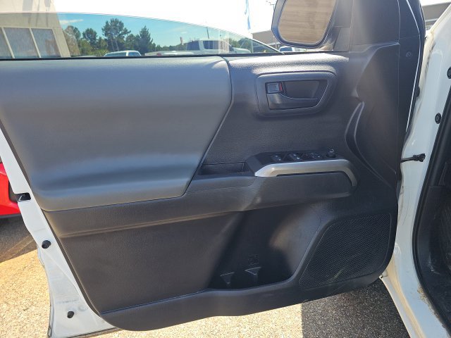 Used 2023 Toyota Tacoma SR5 w/ Technology Package AWD/4WD image 19