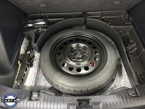 Used 2022 Ford Escape Titanium image 33