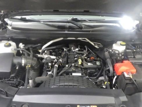 Used 2021 Ford Ranger XLT w/ Equipment Group 301A Mid image 10