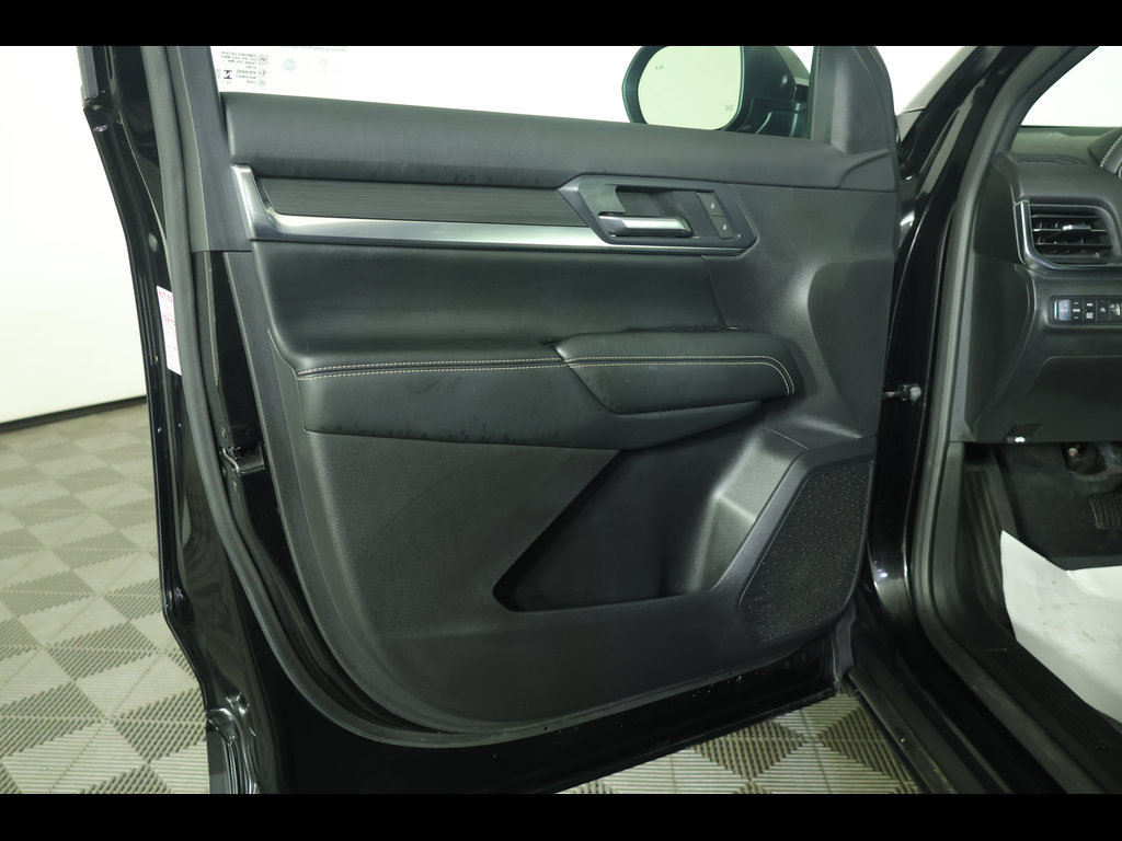 Used 2025 GMC Terrain Elevation w/ Black Edition AWD/4WD image 20