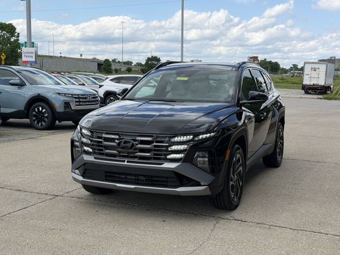 New 2026 Hyundai Tucson Limited AWD/4WD image 18