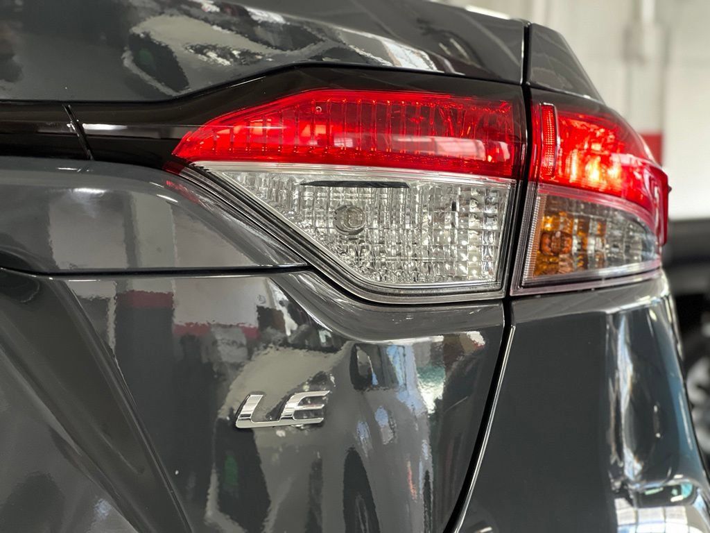Used 2024 Toyota Corolla LE FWD image 10