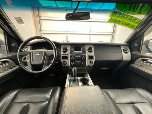 Used 2017 Ford Expedition EL XLT w/ Equipment Group 201A AWD/4WD image 4