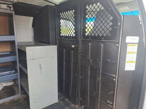 Used 2013 Ford E-350 and Econoline 350 Extended Super Duty w/ Commercial Cargo Van Pkg RWD image 26