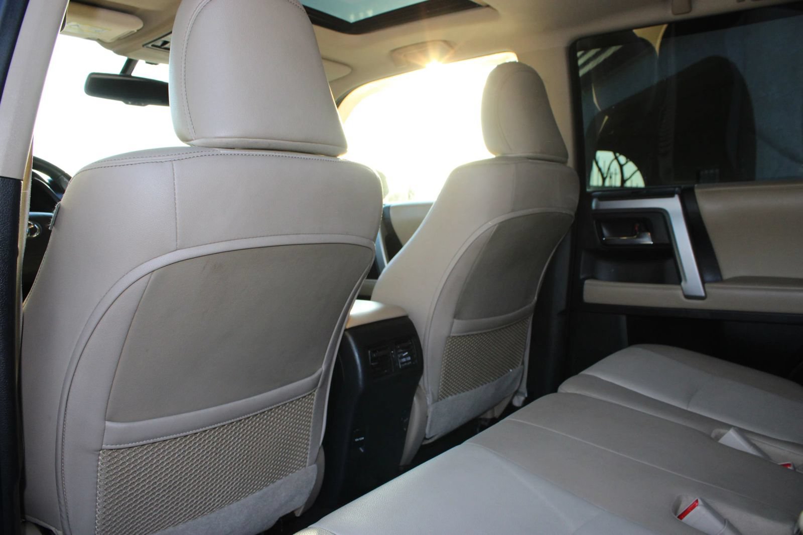 Used 2018 Toyota 4Runner SR5 Premium RWD image 14